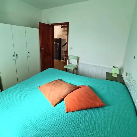 Iss Travel, Sa Chessa - Ground Floor 1-bedroom Apartament San Teodoro (Sardinia)