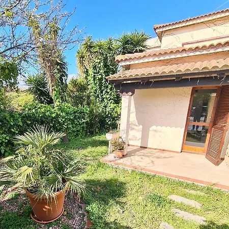 Iss Travel, Sa Chessa - Ground Floor 1-bedroom * San Teodoro