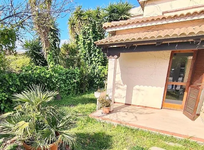 Iss Travel, Sa Chessa - Ground Floor 1-bedroom * سان تيودورو